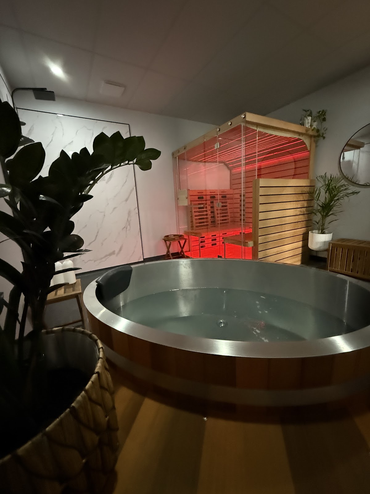 Ultimate recovery lounge