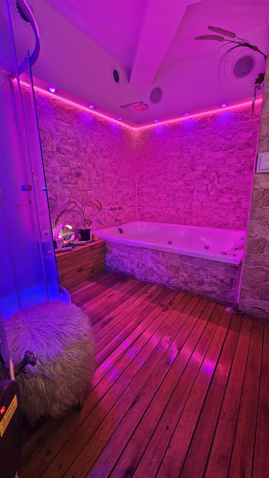 Spa Valkiria y Centro de Masajes & Estética