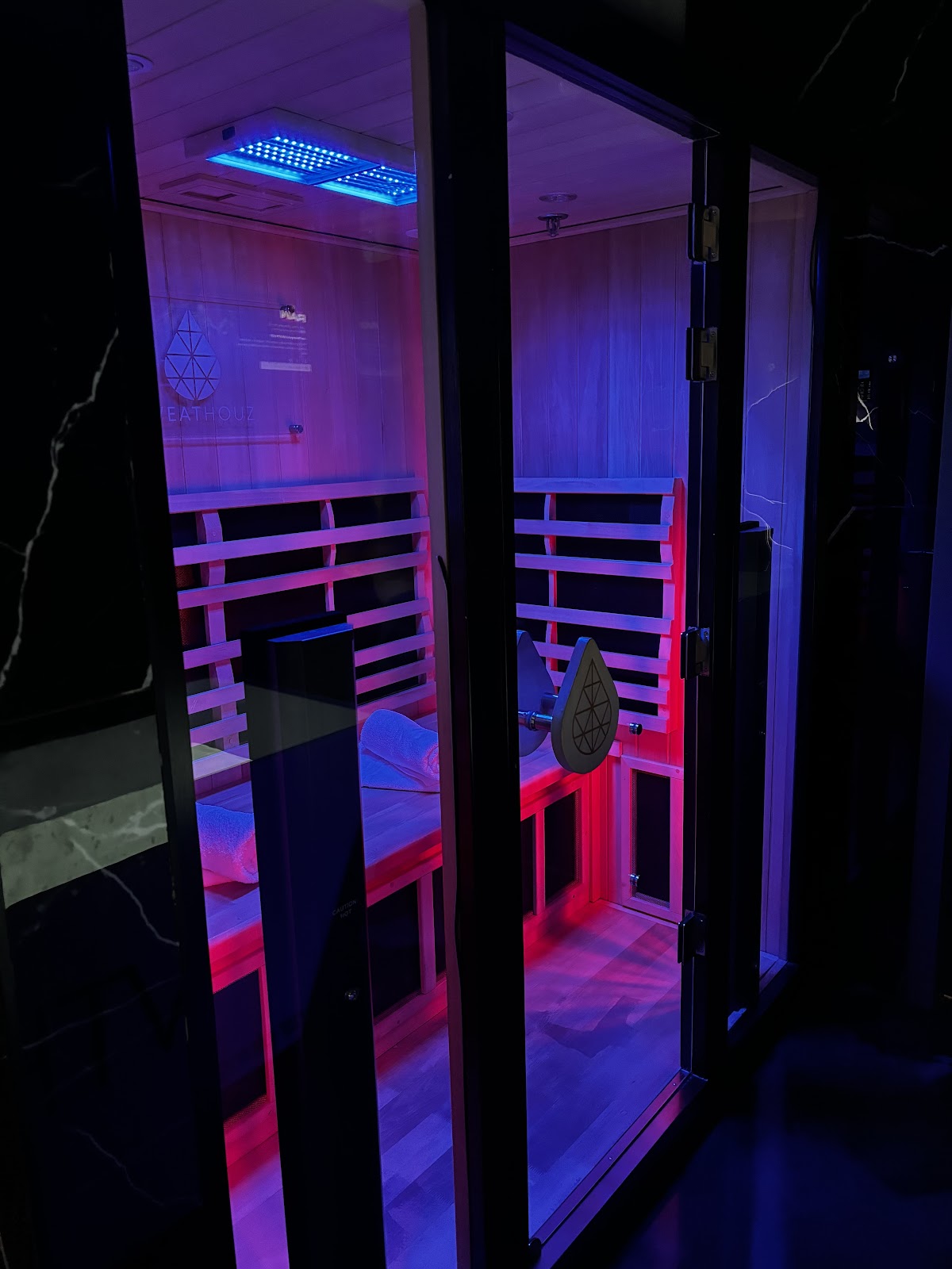 SweatHouz Chestnut Hill Contrast Therapy Studio