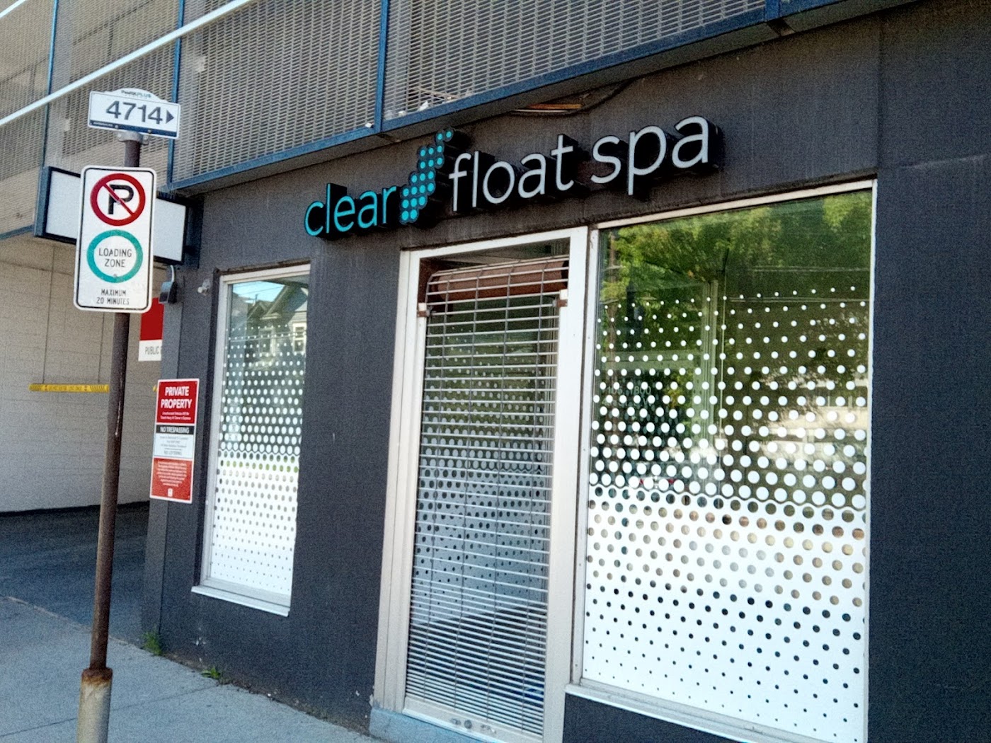 clear float spa