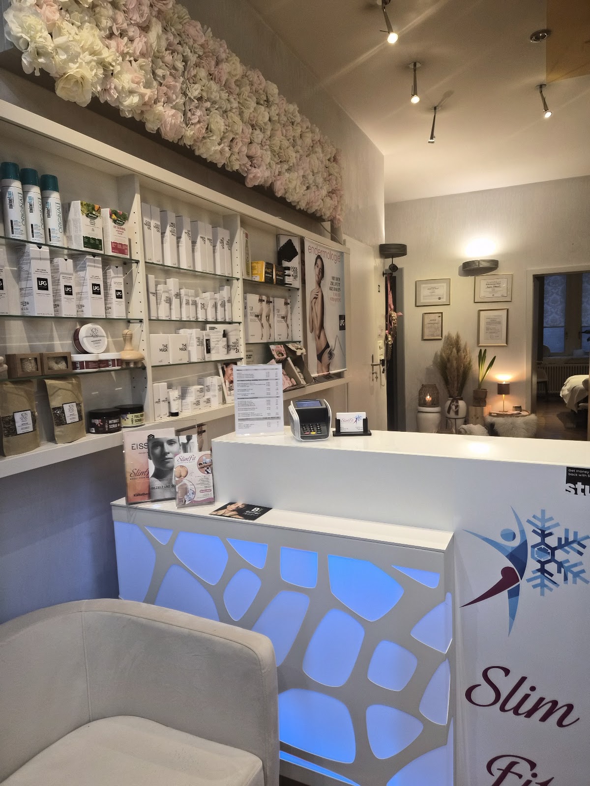 SlimFit- Microneedling | Maderotherapie | LPG-Endermologie | Eissauna (Kryotherapie)| Lymphdrainage | Sugaring