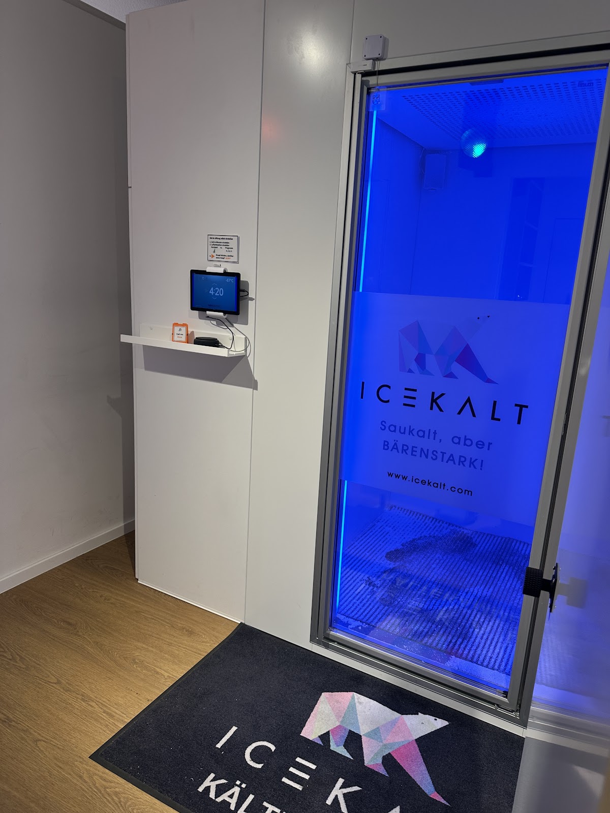 ICEKALT Sachsenhausen - Kältekammer | Kryosauna (ICEKALT - Kältekammer / Kältesauna / Kryosauna / Eissauna / Cryo