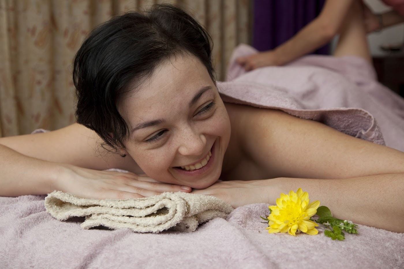 SanHiRa Energy Healing Massage Bucharest SPA