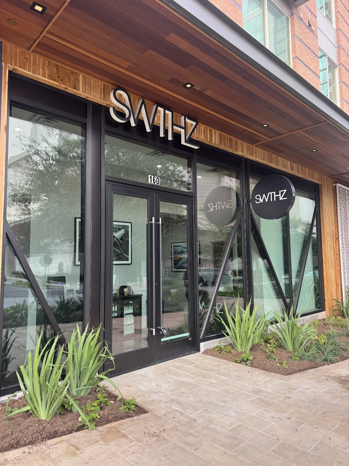 SweatHouz Autry Park Contrast Therapy Studio