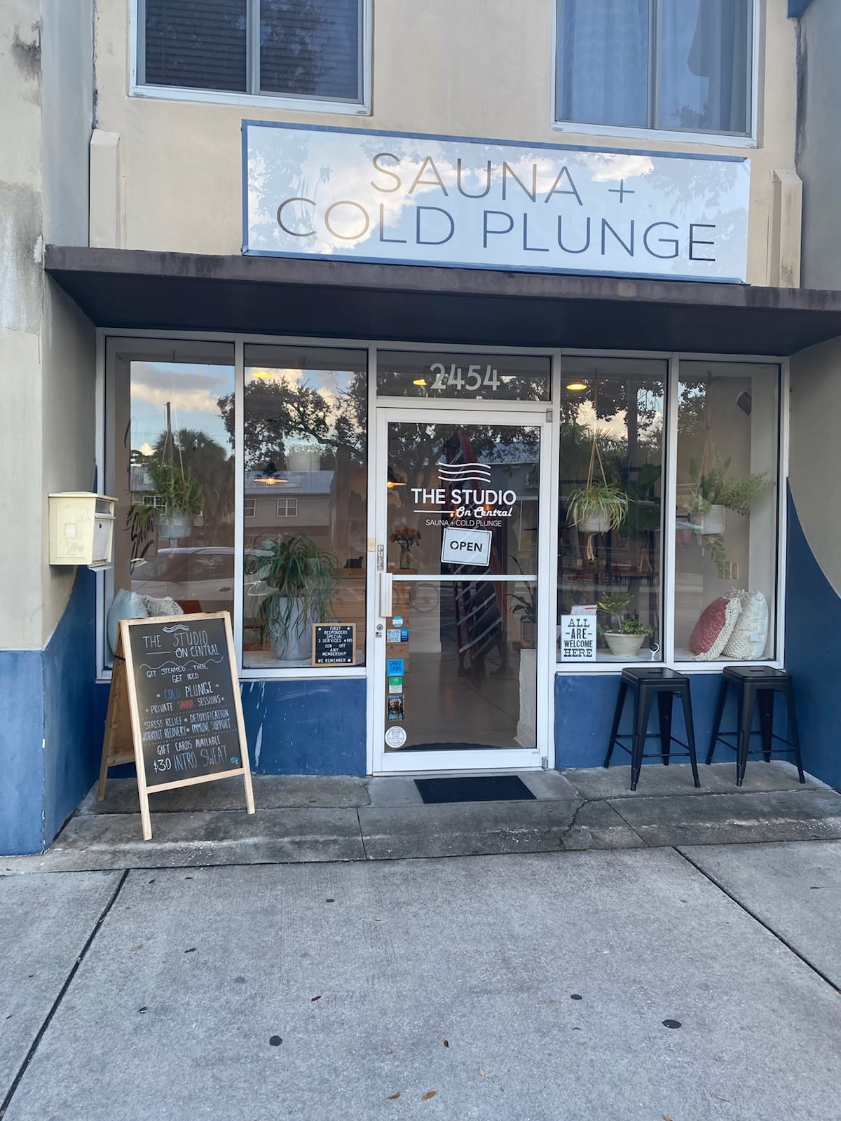 The Studio on Central | Sauna & Cold Plunge