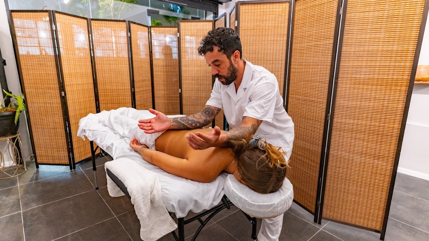 ICE HEALING CENTER - Massage therapy &ice bath