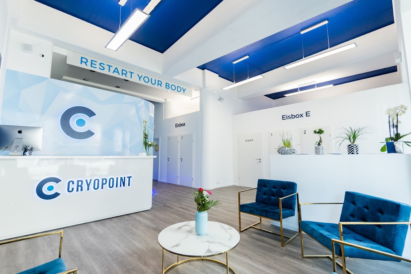 CRYOPOINT Hamburg Zentrum Kältekammer / Kältesauna / Kryosauna / Eissauna